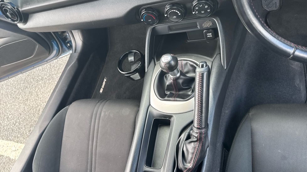 Mazda MX-5 1.5 SE 2dr Petrol Convertible - Image 15