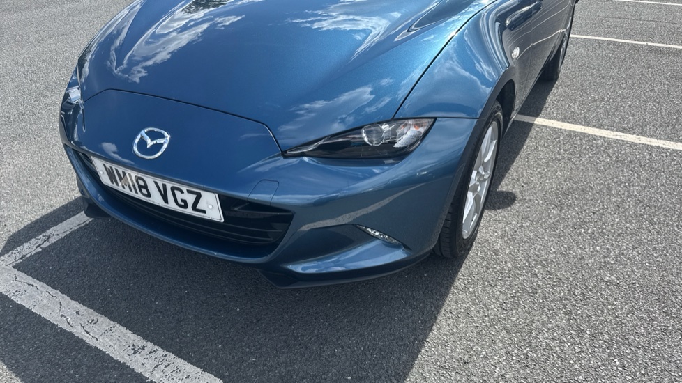 Mazda MX-5 1.5 SE 2dr Petrol Convertible - Image 22