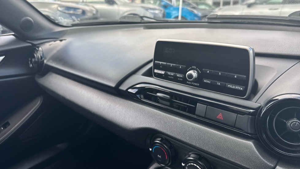 Mazda MX-5 1.5 SE 2dr Petrol Convertible - Image 37