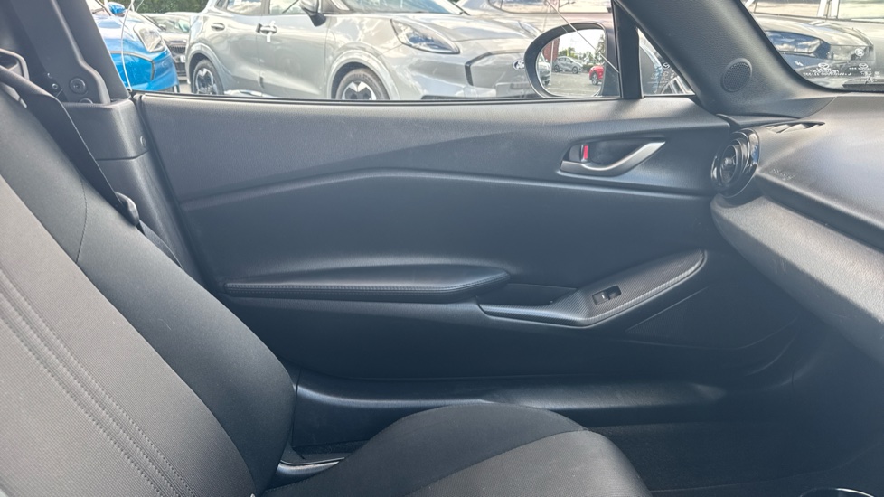 Mazda MX-5 1.5 SE 2dr Petrol Convertible - Image 38