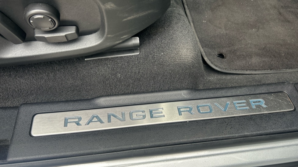 Land Rover Range Rover Evoque 2.0 SD4 HSE Dynamic 5dr Auto Diesel Hatchback - Image 43