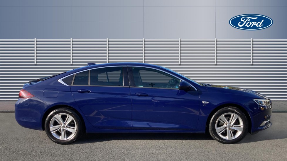 Vauxhall Insignia 1.5T SRi Nav 5dr Petrol Hatchback - Image 5