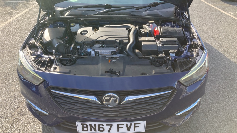 Vauxhall Insignia 1.5T SRi Nav 5dr Petrol Hatchback - Image 8