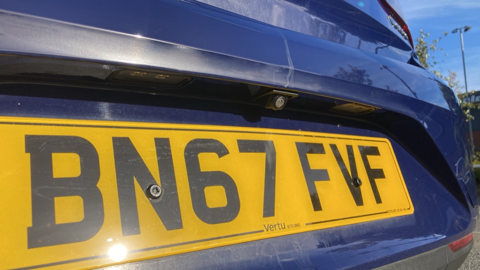 Vauxhall Insignia 1.5T SRi Nav 5dr Petrol Hatchback - Image 34
