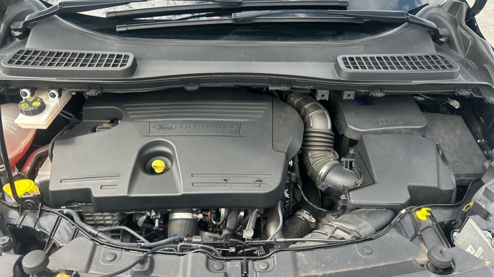 Ford Kuga Vignale 2.0 TDCi 5dr 2WD Diesel Estate - Image 8