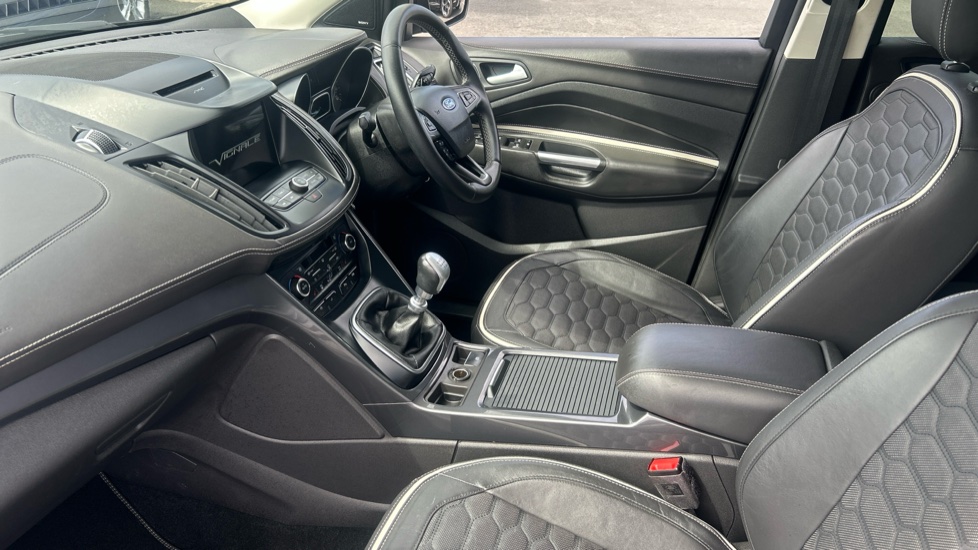 Ford Kuga Vignale 2.0 TDCi 5dr 2WD Diesel Estate - Image 13