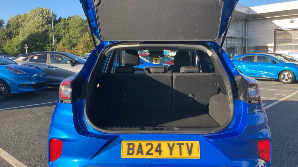 Ford Puma 1.0 EcoBoost Hybrid mHEV Titanium 5dr Petrol Hatchback - Image 4