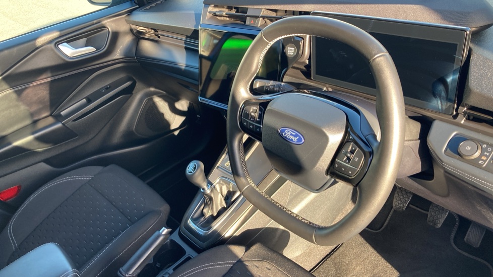 Ford Puma 1.0 EcoBoost Hybrid mHEV Titanium 5dr Petrol Hatchback - Image 11
