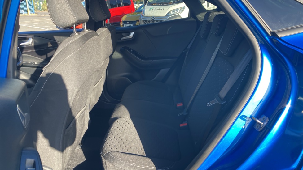 Ford Puma 1.0 EcoBoost Hybrid mHEV Titanium 5dr Petrol Hatchback - Image 16