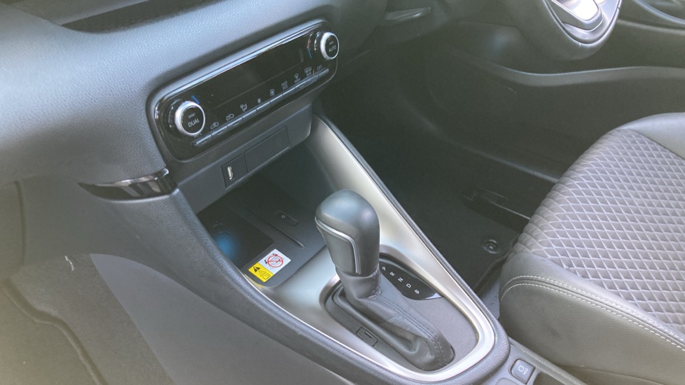 Mazda 2 Hybrid 1.5i Hybrid Select 5dr CVT Hybrid Hatchback - Image 17