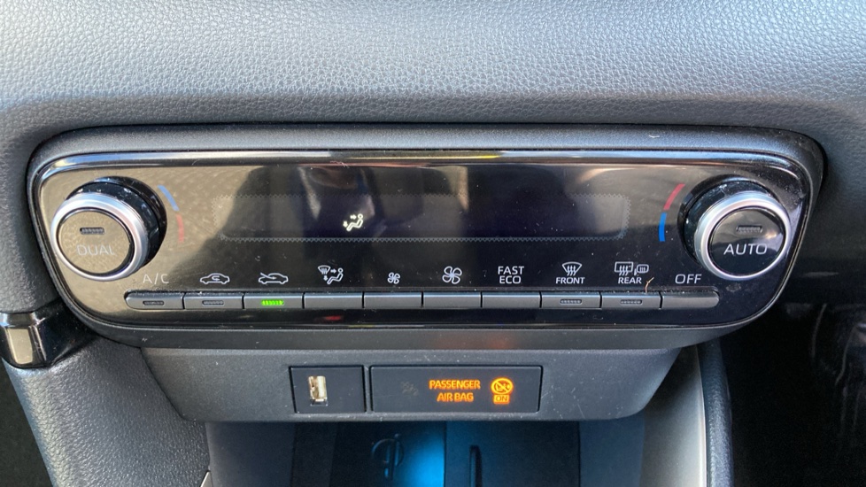 Mazda 2 Hybrid 1.5i Hybrid Select 5dr CVT Hybrid Hatchback - Image 29