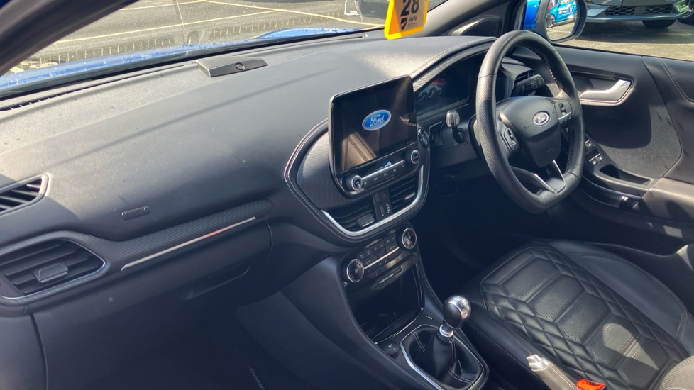 Ford Puma 1.0 EcoBoost Hybrid mHEV 155 ST-Line Vignale 5dr Petrol Hatchback - Image 11