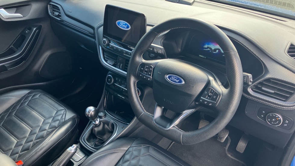 Ford Puma 1.0 EcoBoost Hybrid mHEV 155 ST-Line Vignale 5dr Petrol Hatchback - Image 13