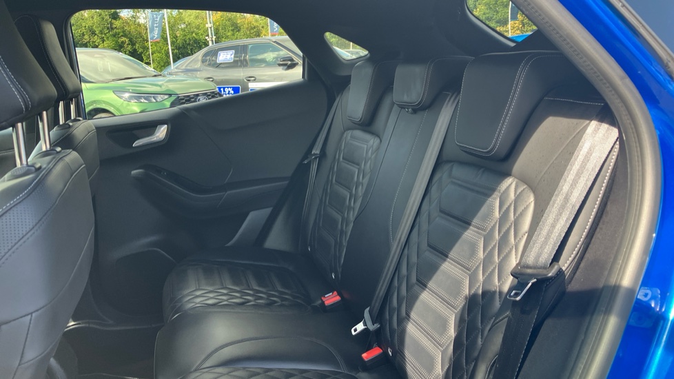 Ford Puma 1.0 EcoBoost Hybrid mHEV 155 ST-Line Vignale 5dr Petrol Hatchback - Image 17