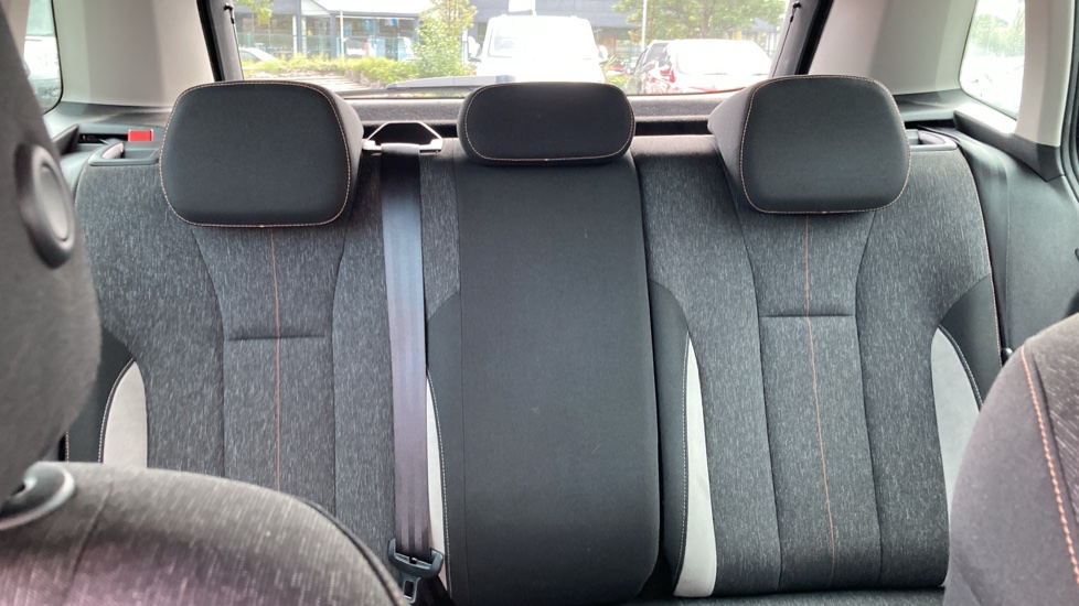 Skoda Kamiq 1.0 TSI 110 SE L Executive 5dr DSG Petrol Hatchback - Image 15