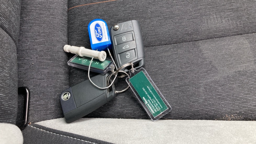 Skoda Kamiq 1.0 TSI 110 SE L Executive 5dr DSG Petrol Hatchback - Image 19