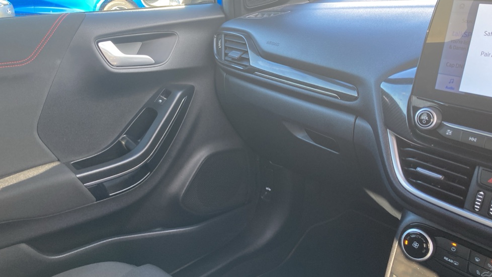 Ford Puma 1.0 EcoBoost Hybrid mHEV ST-Line 5dr Petrol Hatchback - Image 43