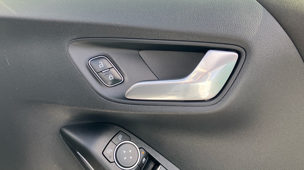 Ford Puma 1.0 EcoBoost ST-Line 5dr Petrol Hatchback - Image 38