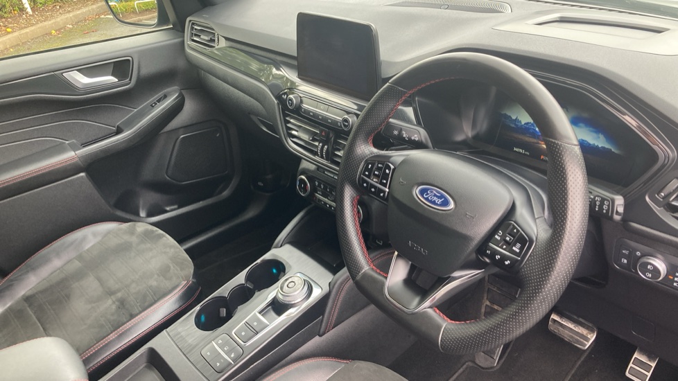 Ford Kuga 2.5 PHEV ST-Line X Edition 5dr CVT Estate - Image 11