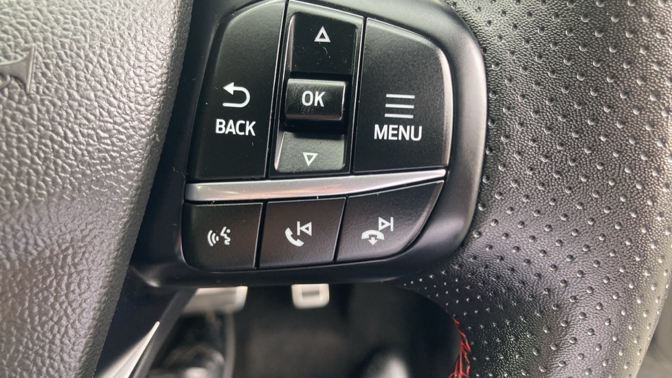 Ford Kuga 2.5 PHEV ST-Line X Edition 5dr CVT Estate - Image 35