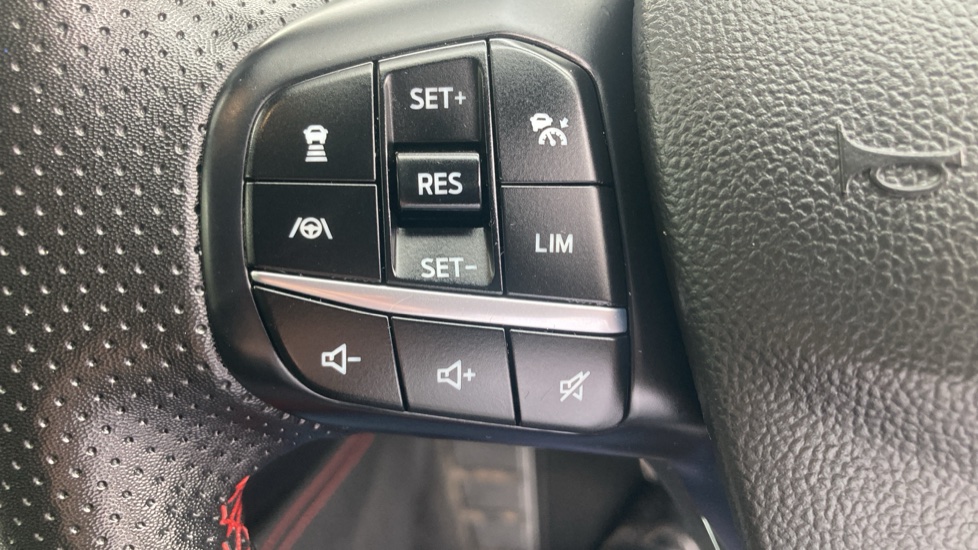 Ford Kuga 2.5 PHEV ST-Line X Edition 5dr CVT Estate - Image 36