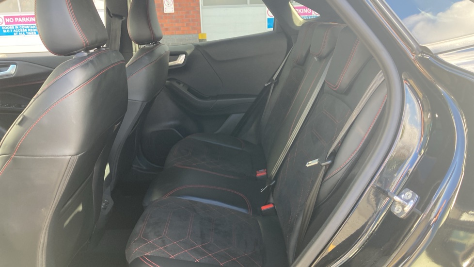 Ford Puma 1.0 EcoBoost Hybrid mHEV ST-Line X 5dr Petrol Hatchback - Image 20