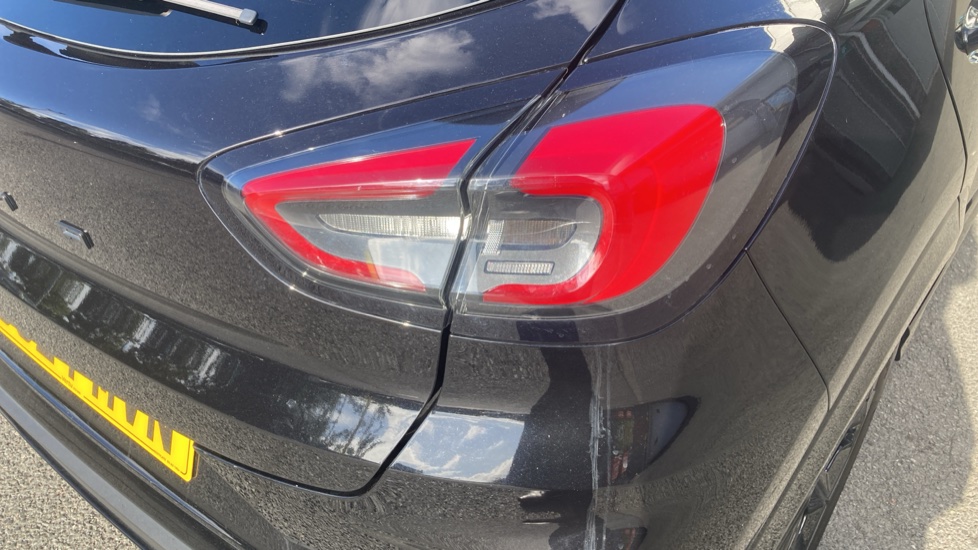 Ford Puma 1.0 EcoBoost Hybrid mHEV ST-Line X 5dr Petrol Hatchback - Image 28