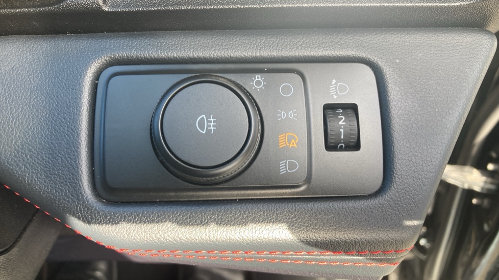 Ford Puma 1.0 EcoBoost Hybrid mHEV ST-Line X 5dr Petrol Hatchback - Image 32