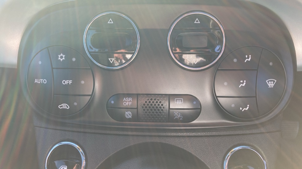 Fiat 500 1.0 Mild Hybrid Top 3dr Petrol Hatchback - Image 34