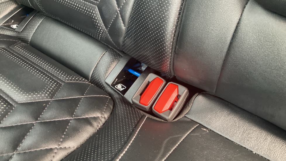 Ford Focus 1.0 EcoBoost Titanium X 5dr Petrol Hatchback - Image 21
