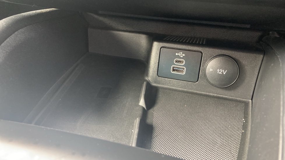 Ford Focus 1.0 EcoBoost Titanium X 5dr Petrol Hatchback - Image 23