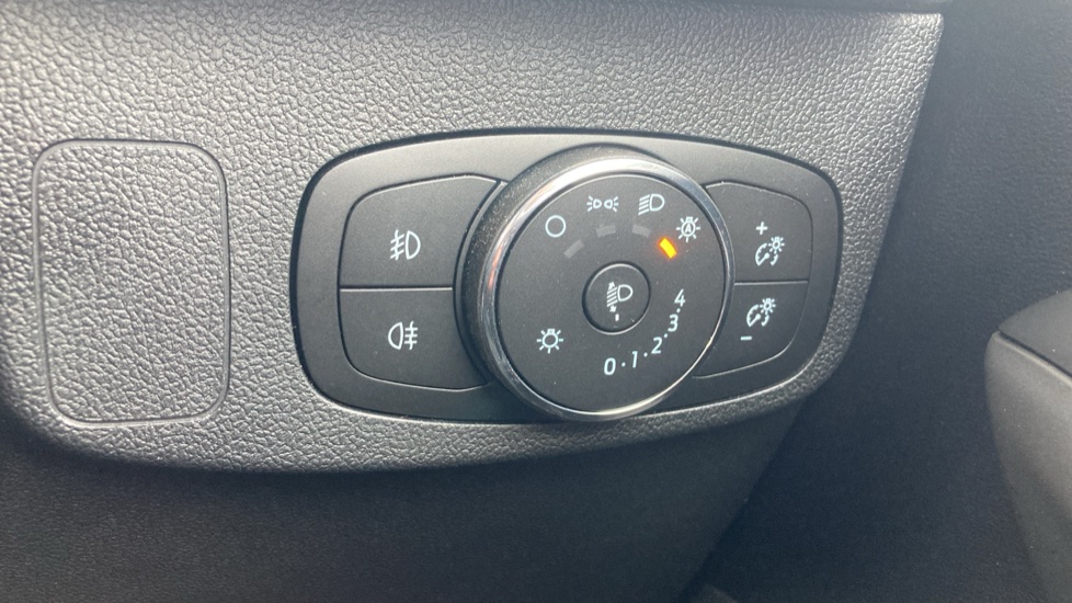 Ford Focus 1.0 EcoBoost Titanium X 5dr Petrol Hatchback - Image 25
