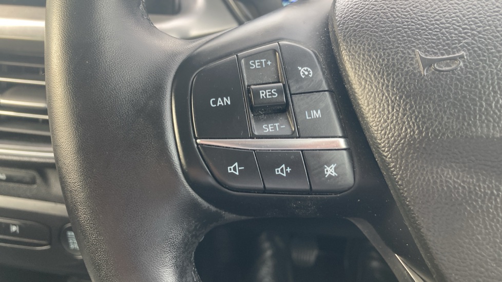Ford Focus 1.0 EcoBoost Titanium X 5dr Petrol Hatchback - Image 28