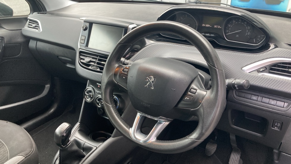 Peugeot 208 1.2 PureTech 82 Active 5dr Petrol Hatchback - Image 16