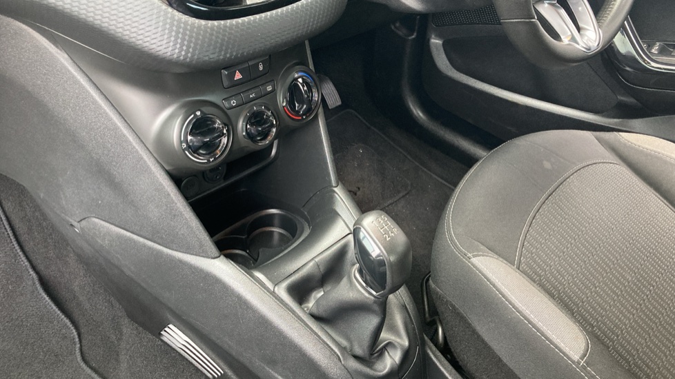 Peugeot 208 1.2 PureTech 82 Active 5dr Petrol Hatchback - Image 17