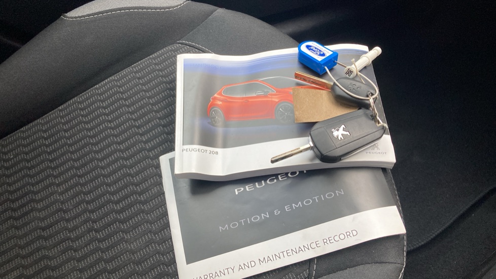 Peugeot 208 1.2 PureTech 82 Active 5dr Petrol Hatchback - Image 8