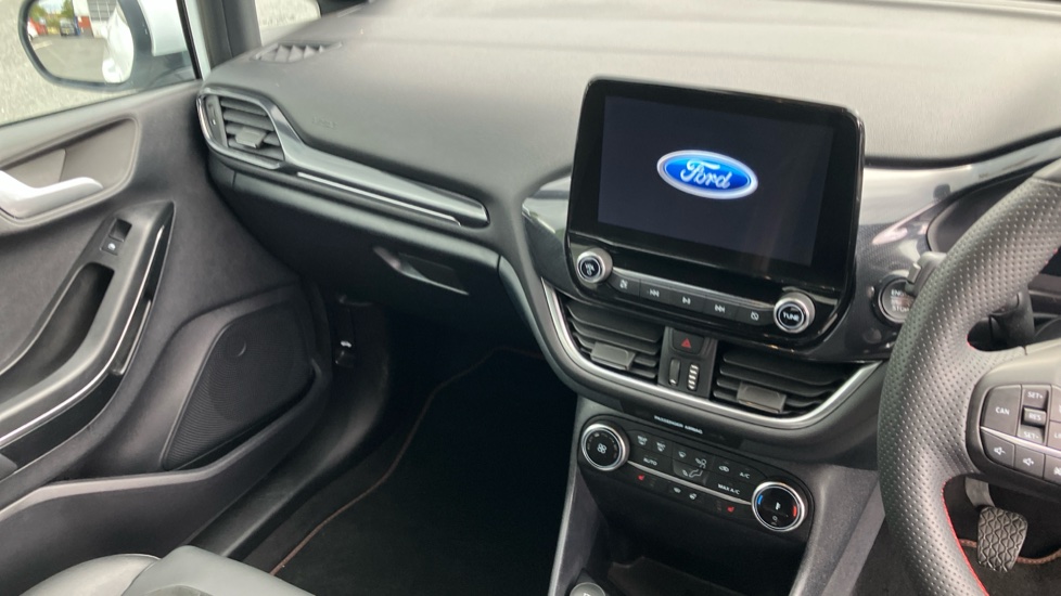 Ford Fiesta 1.0 EcoBoost Hybrid mHEV 125 ST-Line X 5dr Petrol Hatchback - Image 17