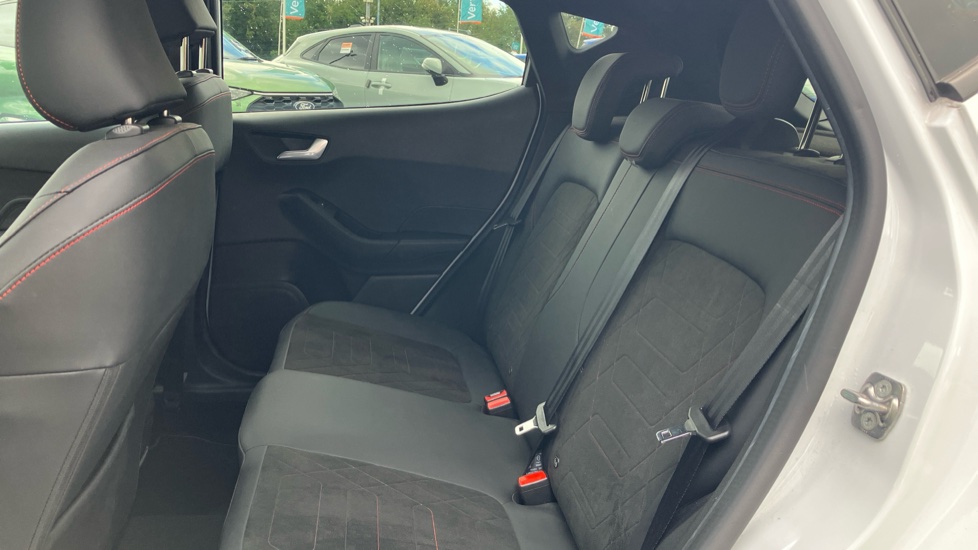 Ford Fiesta 1.0 EcoBoost Hybrid mHEV 125 ST-Line X 5dr Petrol Hatchback - Image 19