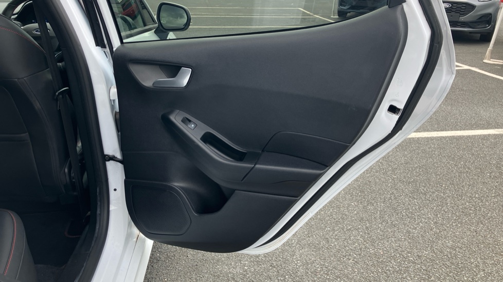 Ford Fiesta 1.0 EcoBoost Hybrid mHEV 125 ST-Line X 5dr Petrol Hatchback - Image 35