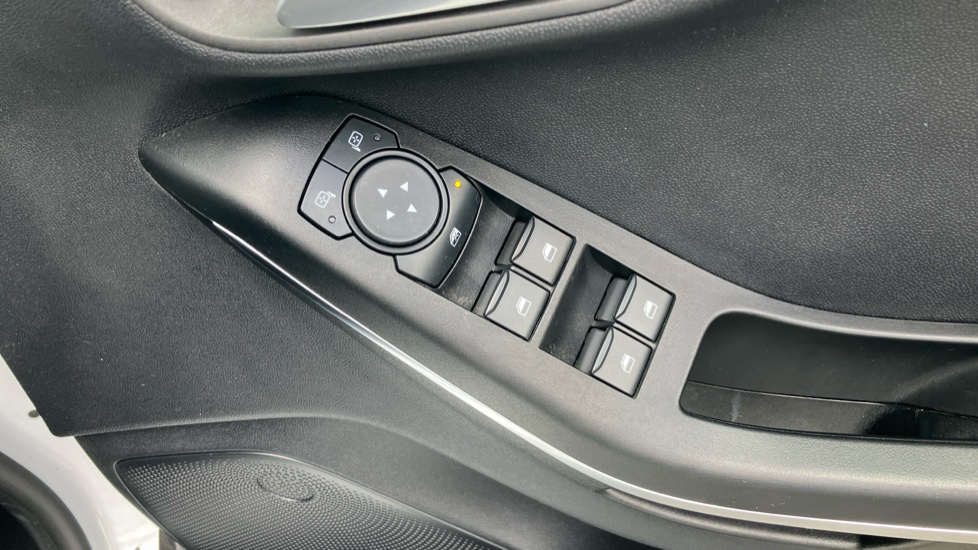 Ford Fiesta 1.0 EcoBoost Hybrid mHEV 125 ST-Line X 5dr Petrol Hatchback - Image 42