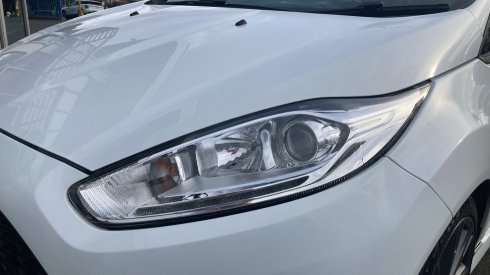 Ford Fiesta 1.0 EcoBoost ST-Line 5dr Petrol Hatchback - Image 27