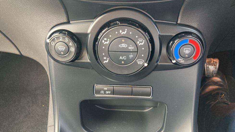 Ford Fiesta 1.0 EcoBoost ST-Line 5dr Petrol Hatchback - Image 14