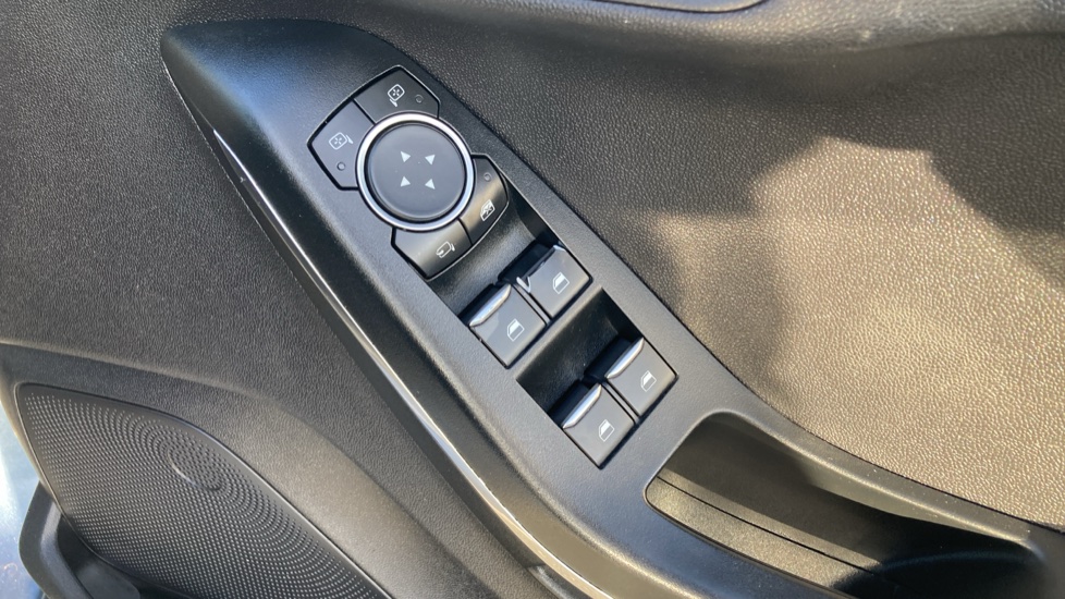 Ford Fiesta 1.0 EcoBoost Active 1 5dr Petrol Hatchback - Image 24