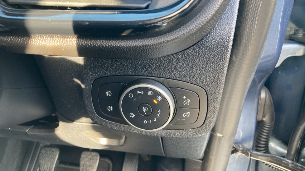 Ford Fiesta 1.0 EcoBoost Active 1 5dr Petrol Hatchback - Image 25