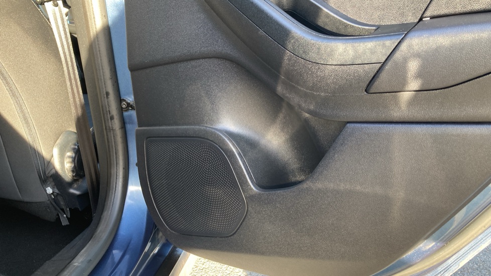Ford Fiesta 1.0 EcoBoost Active 1 5dr Petrol Hatchback - Image 29
