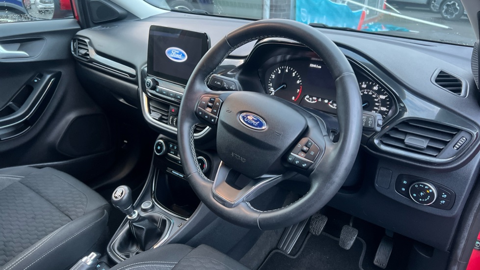 Ford Puma 1.0 EcoBoost Hybrid mHEV Titanium 5dr Petrol Hatchback - Image 15