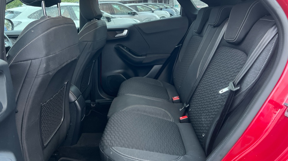Ford Puma 1.0 EcoBoost Hybrid mHEV Titanium 5dr Petrol Hatchback - Image 19