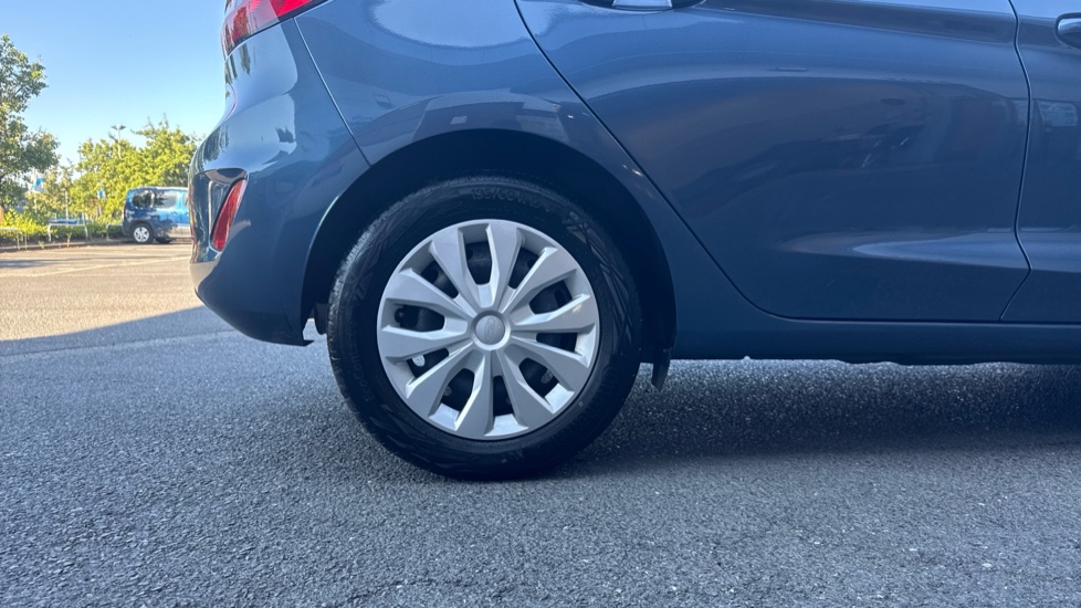 Ford Fiesta 1.0 EcoBoost Trend 5dr Petrol Hatchback - Image 7
