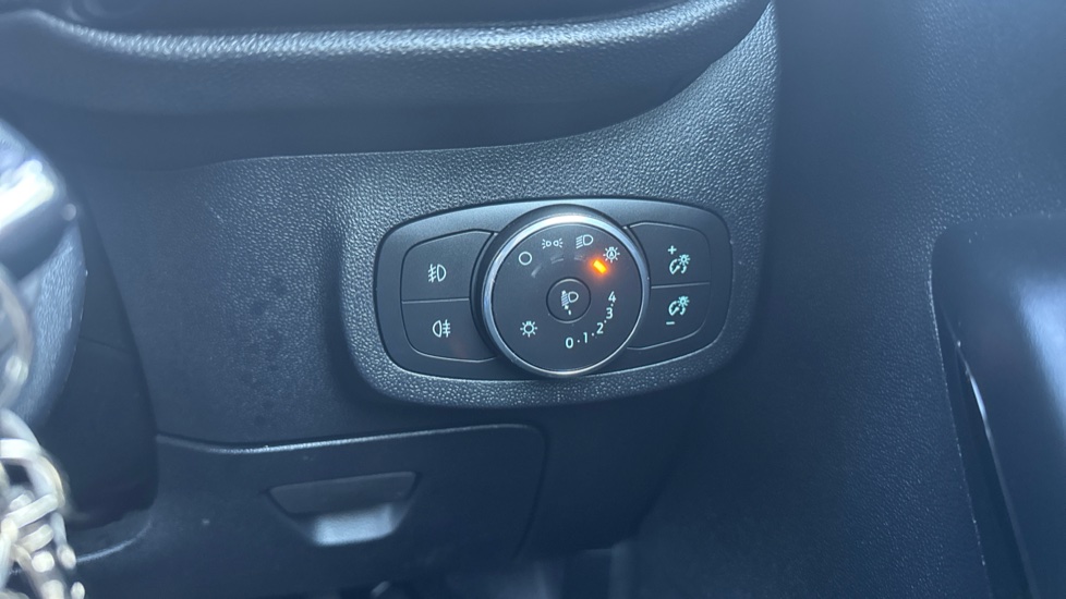 Ford Fiesta 1.0 EcoBoost Trend 5dr Petrol Hatchback - Image 29