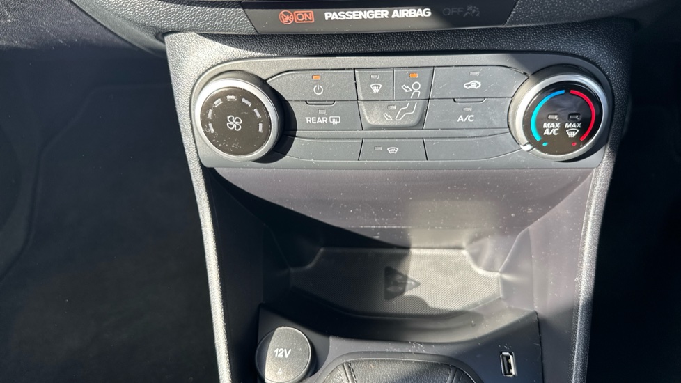 Ford Fiesta 1.0 EcoBoost Trend 5dr Petrol Hatchback - Image 12